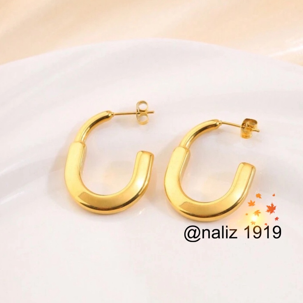 LUXURY LOCK EARRINGS GOLD